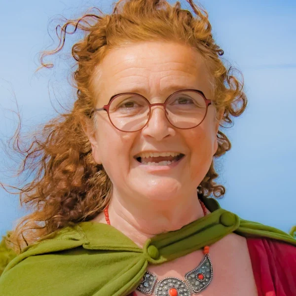 cropped StoryTrail Terschelling wandeling verhalenverteller Lucia Product 600x600px